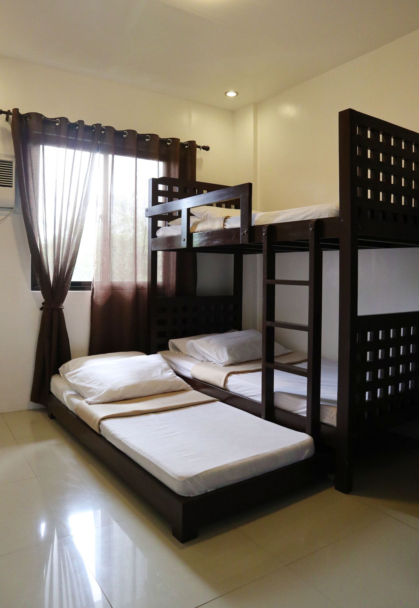 Tagaytay Summer House