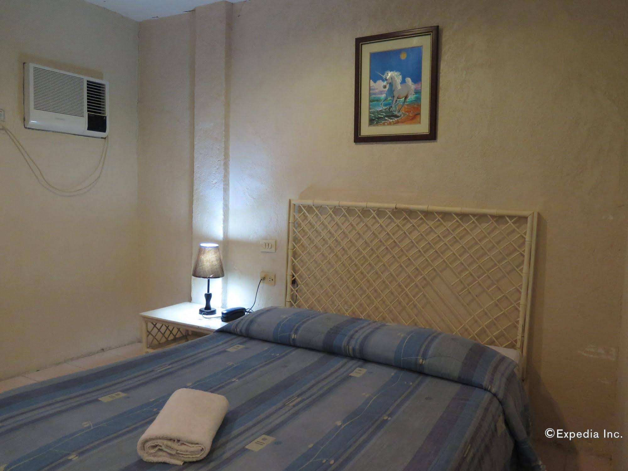 Bohol La Roca Hotel