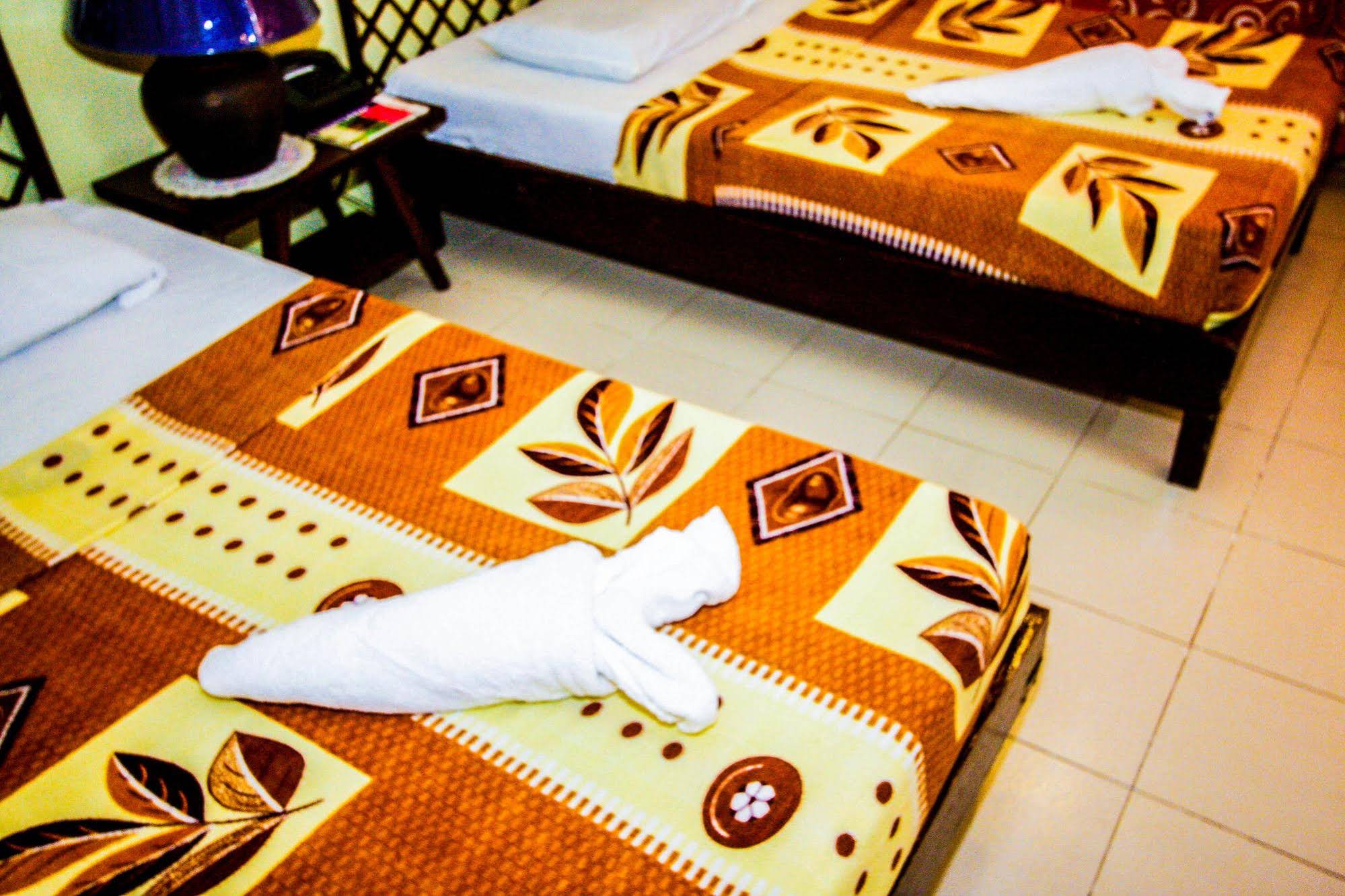 Bohol La Roca Hotel