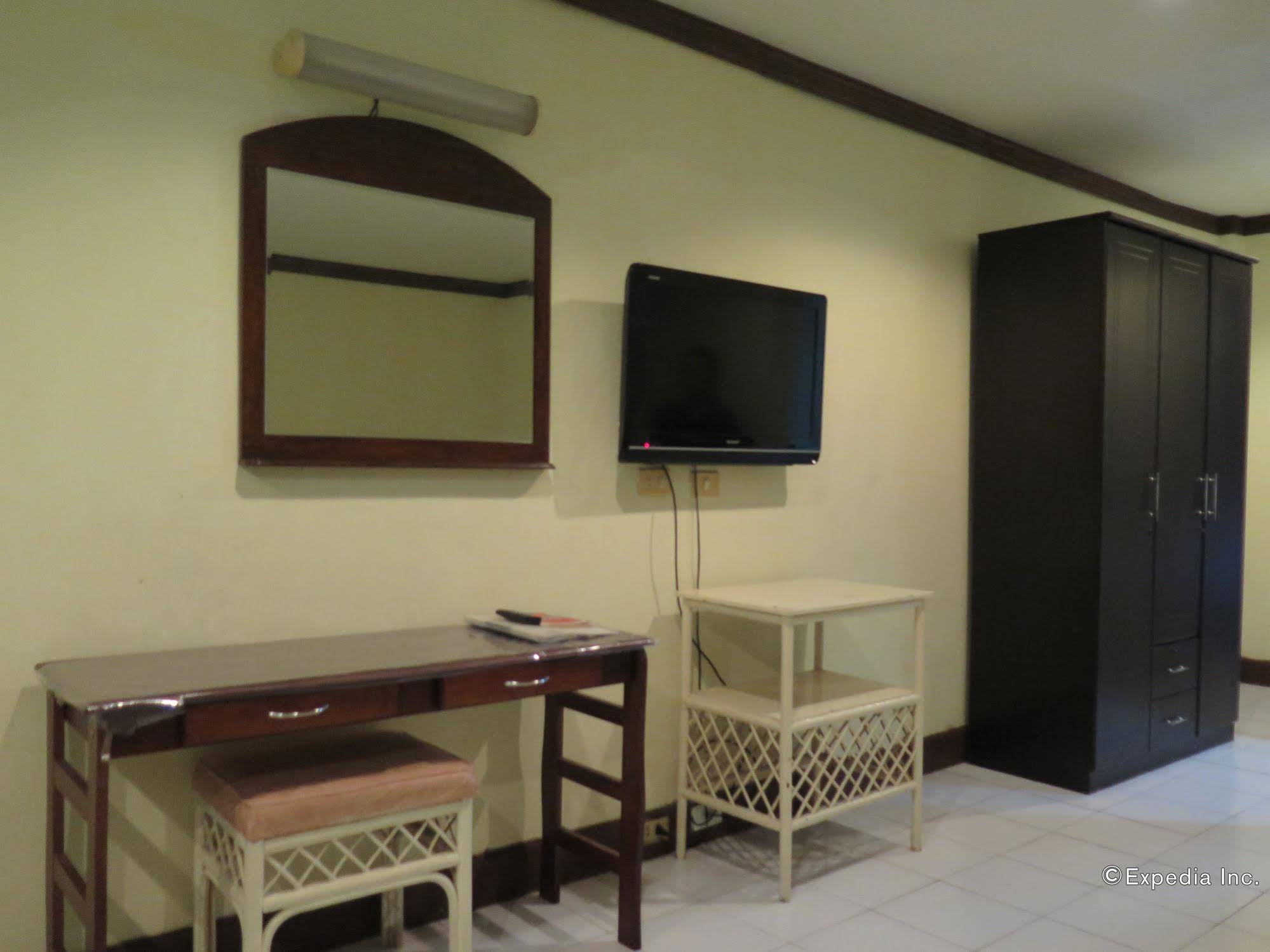 Bohol La Roca Hotel