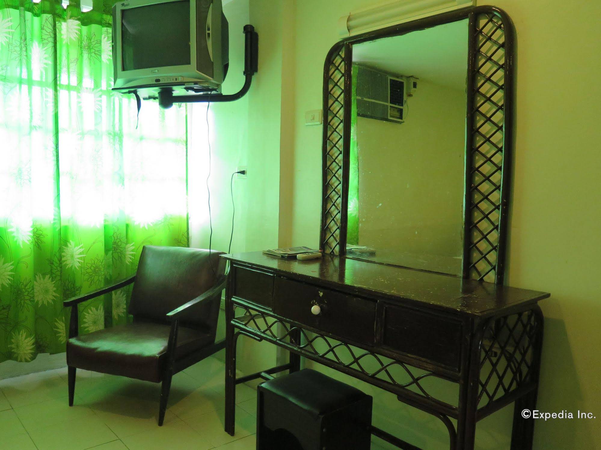 Bohol La Roca Hotel