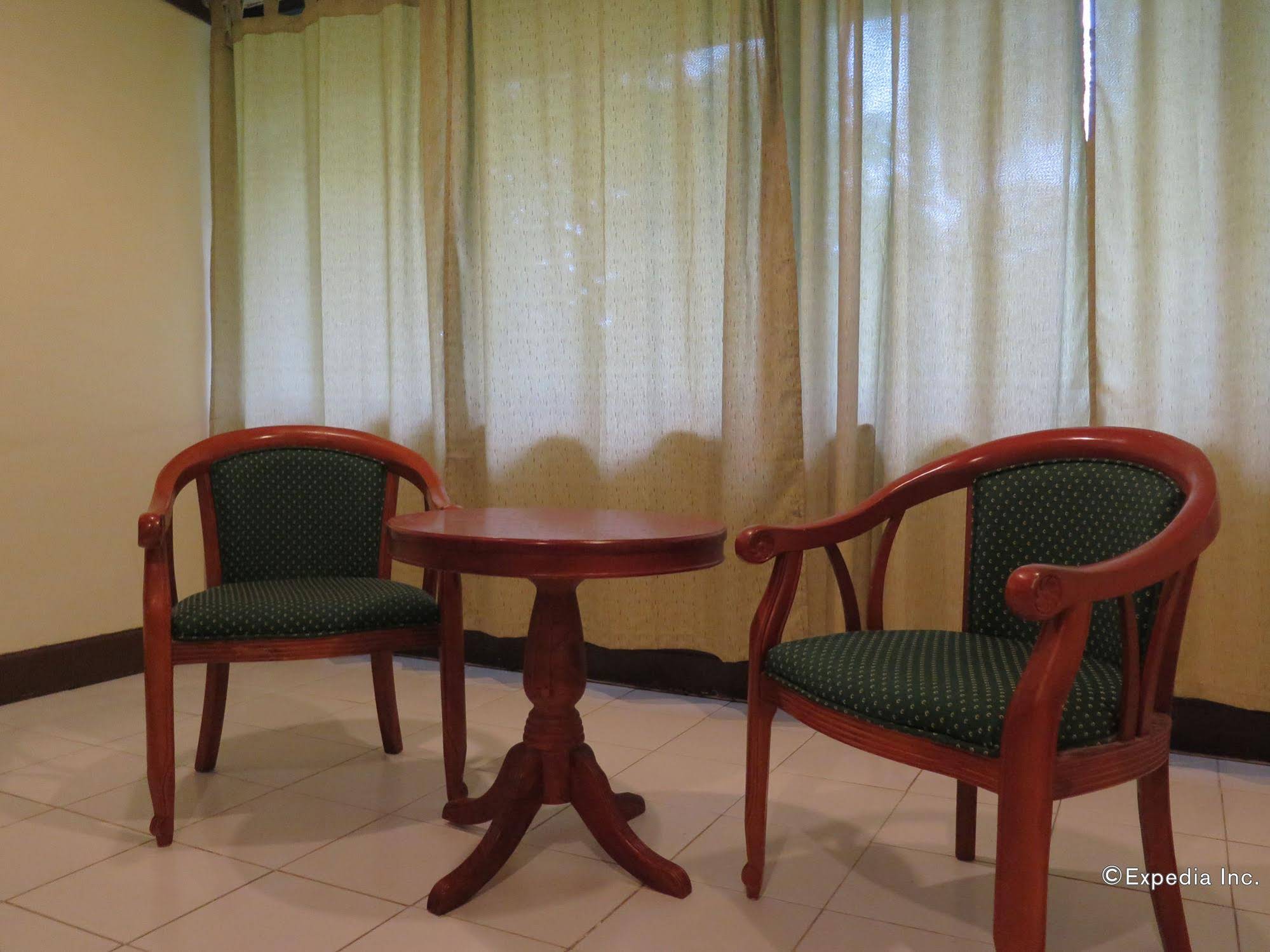 Bohol La Roca Hotel