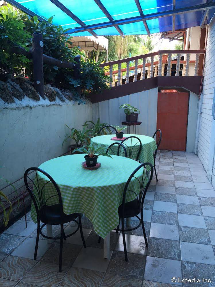 Casa Reyfrancis Pension House