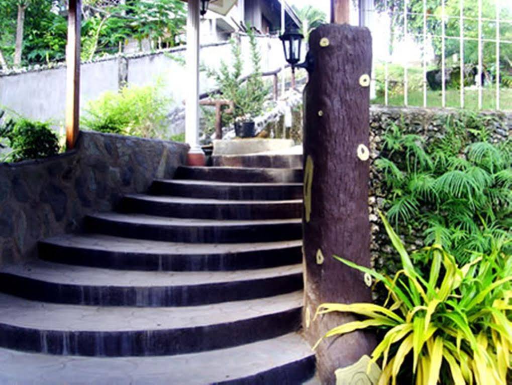 Casa Reyfrancis Pension House