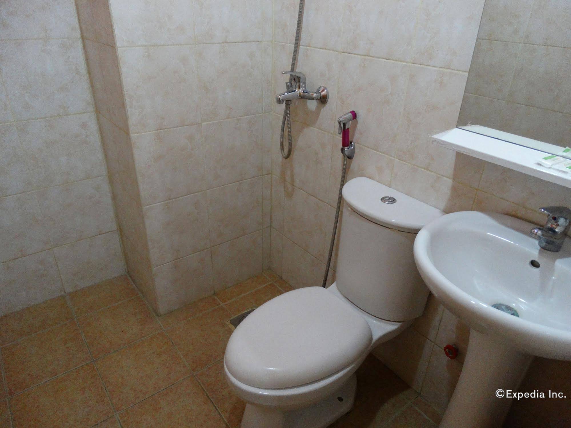 OYO 499 Le Pensione De San Jose