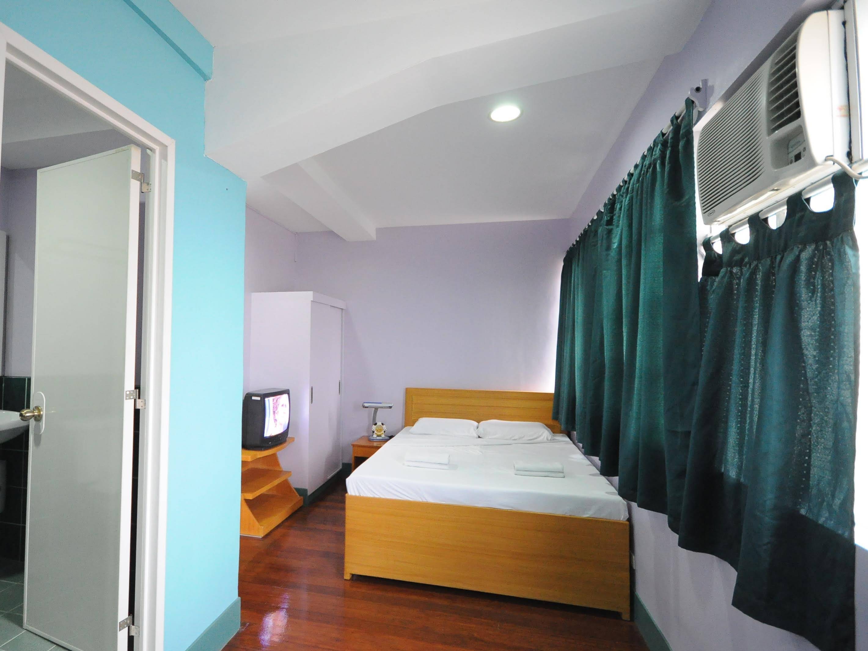 Marbella Leisure Hostel