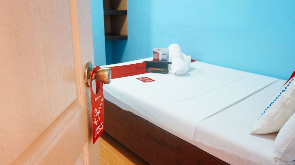 Marcelina's Guesthouse by Reddoorz