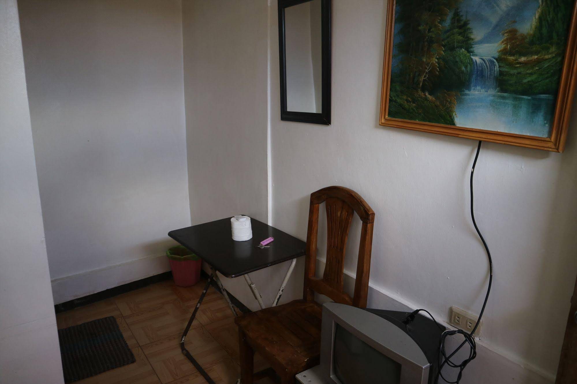 Miles Eyc Pension House