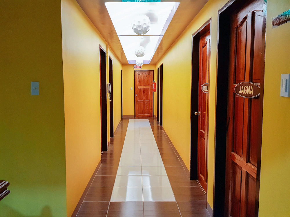 Reddoorz near Ramiro Community Hospital