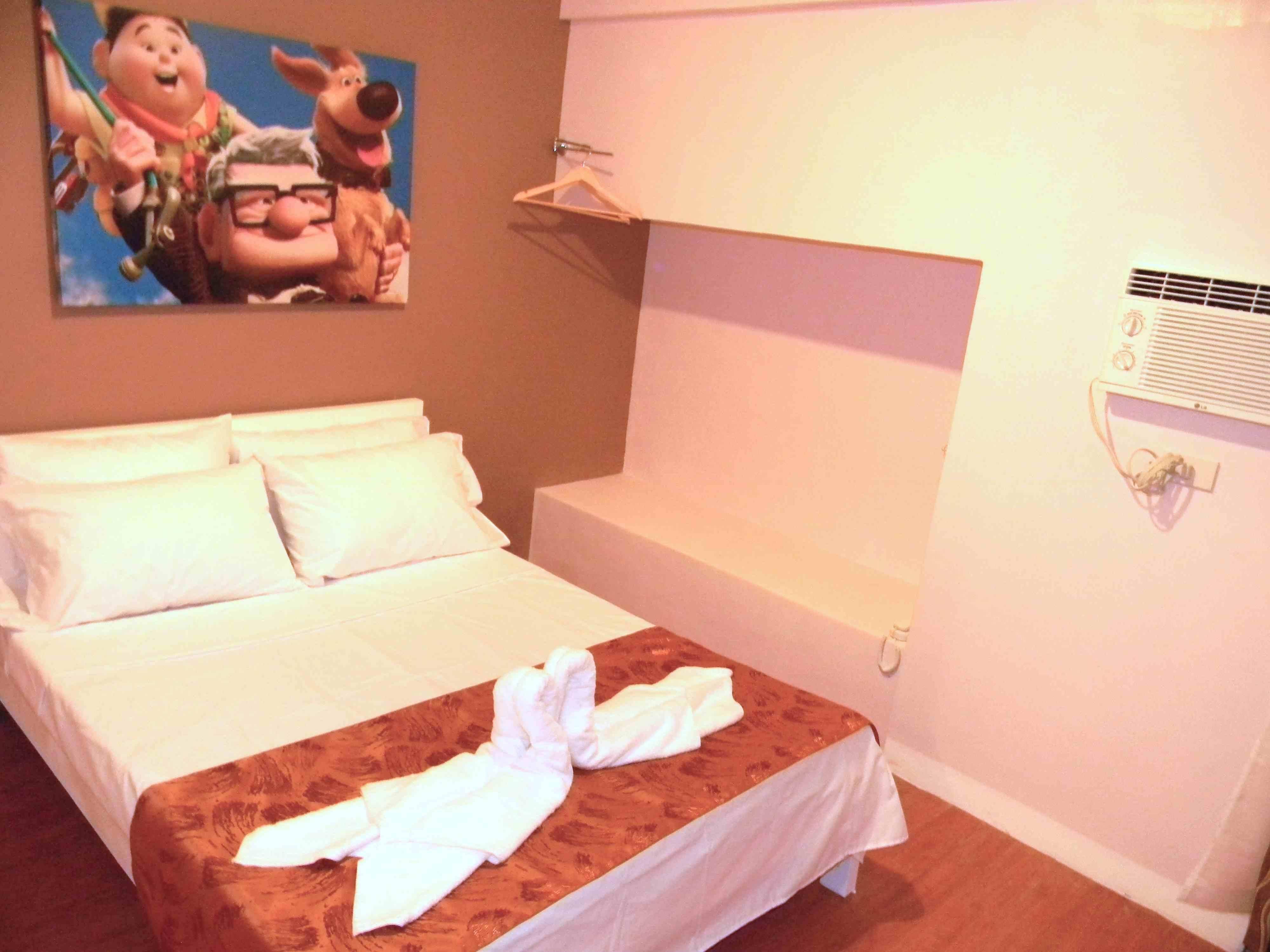 TR3ATS Guest House Bohol Hostel