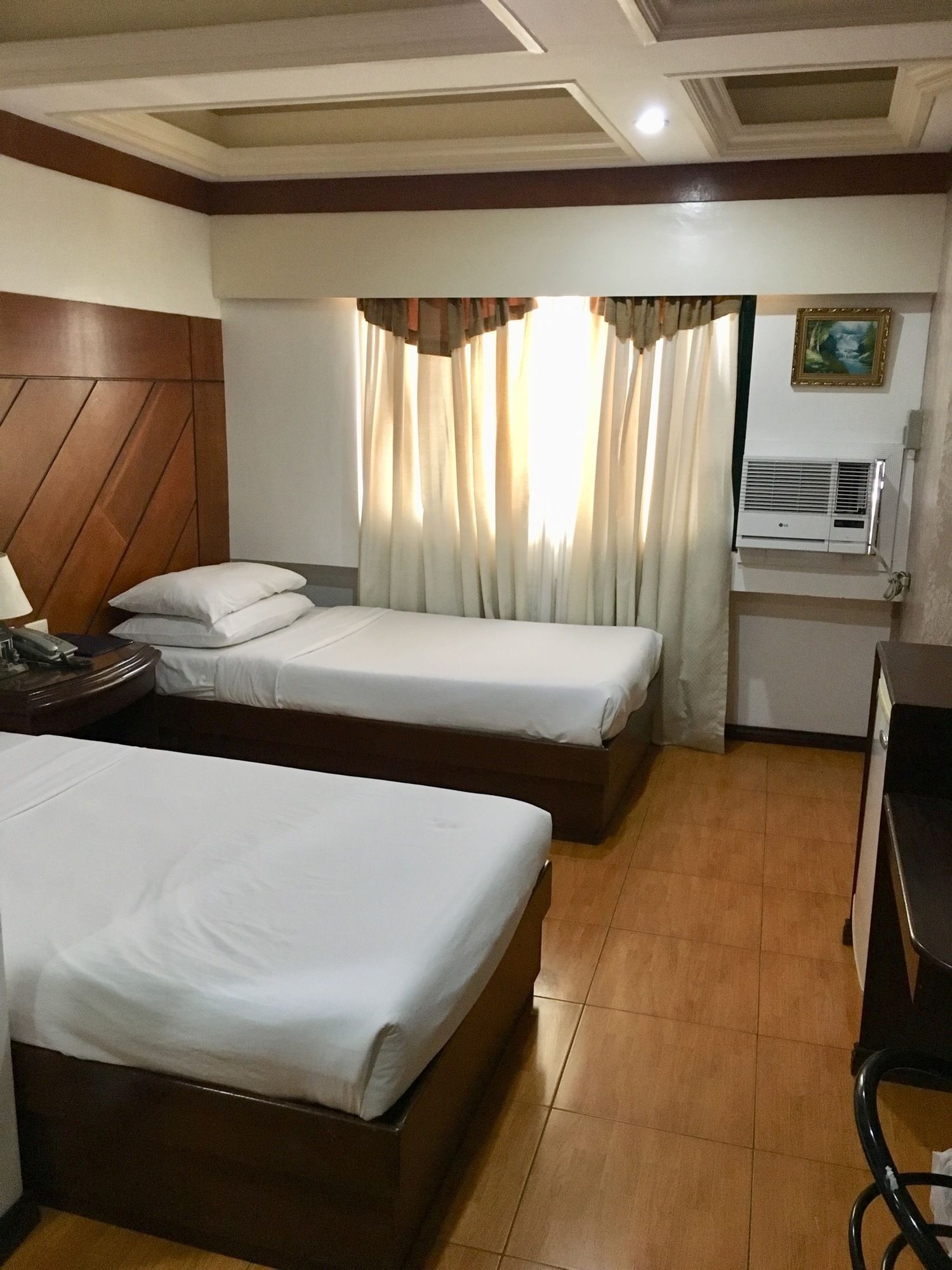 Wregent Plaza Hotel