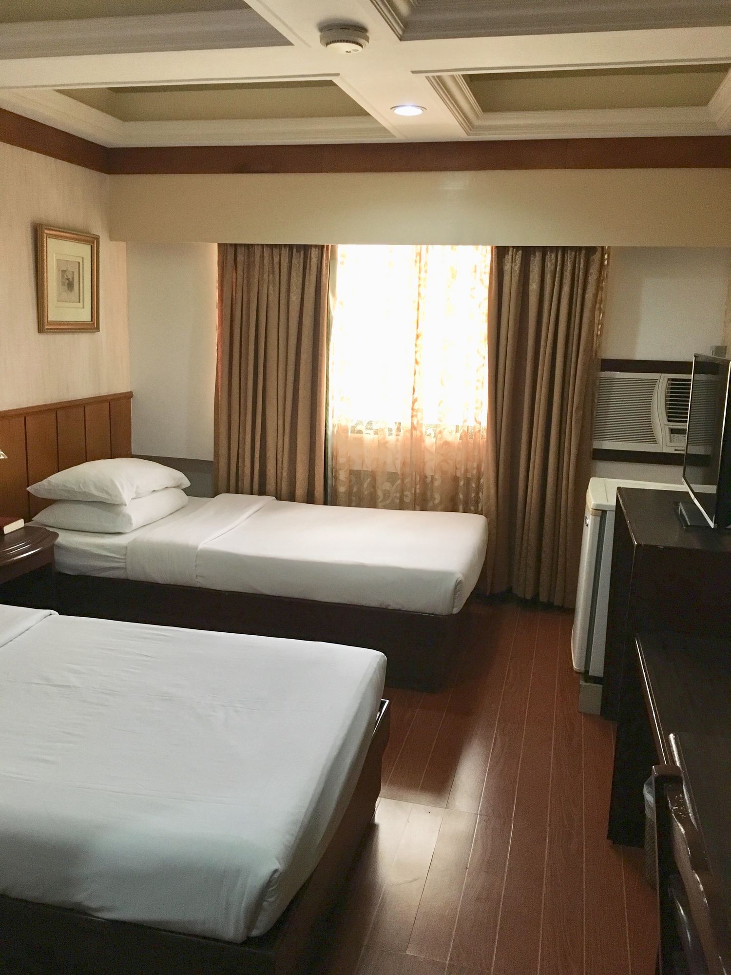 Wregent Plaza Hotel