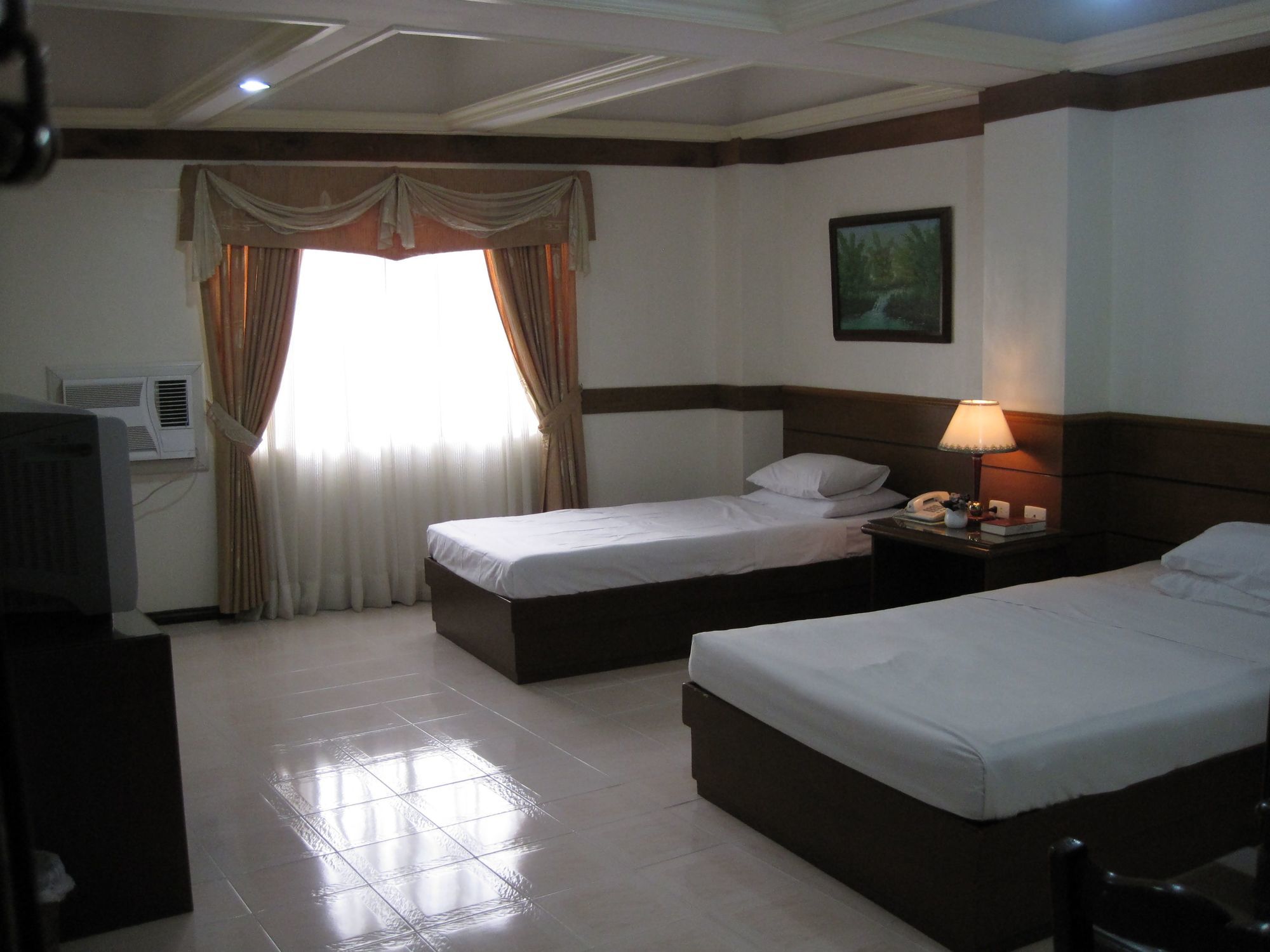 Wregent Plaza Hotel