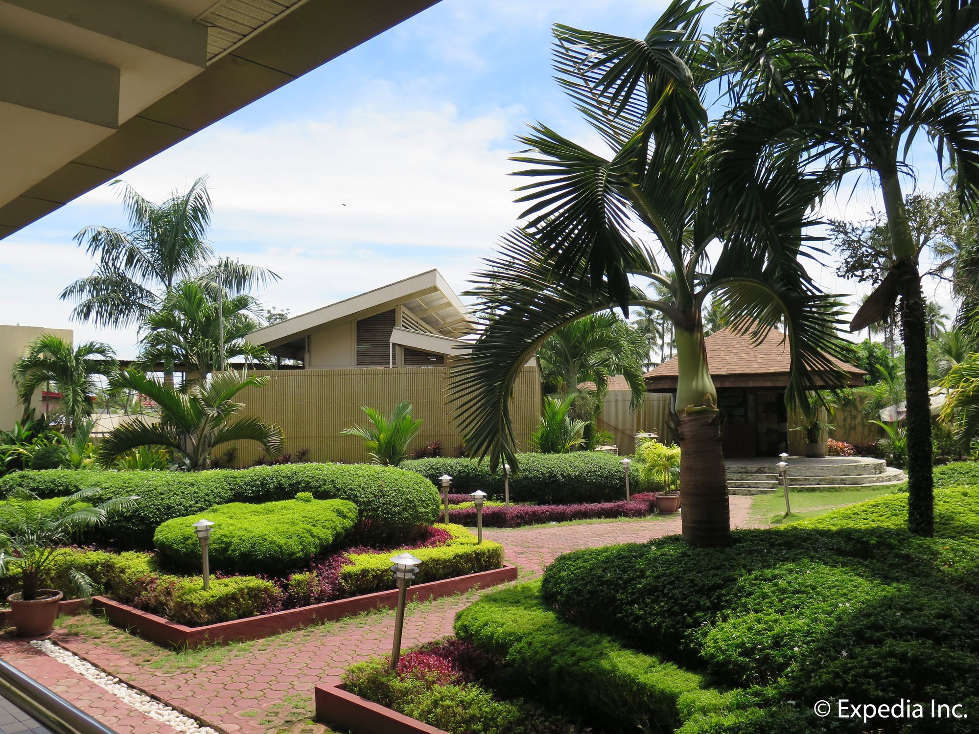 Big 8 Corporate Hotel