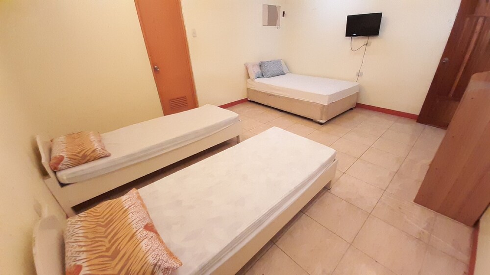Dunchel's Guest House by OYO Rooms