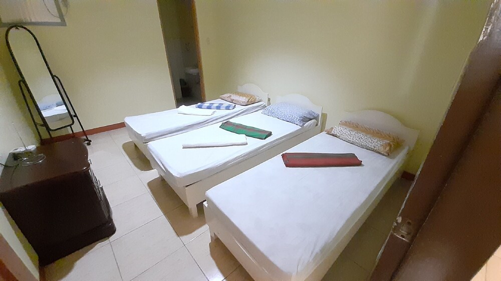 Dunchel's Guest House by OYO Rooms