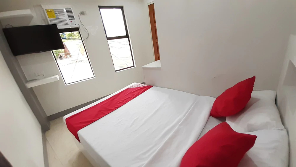 Jrja Hotel by OYO Rooms
