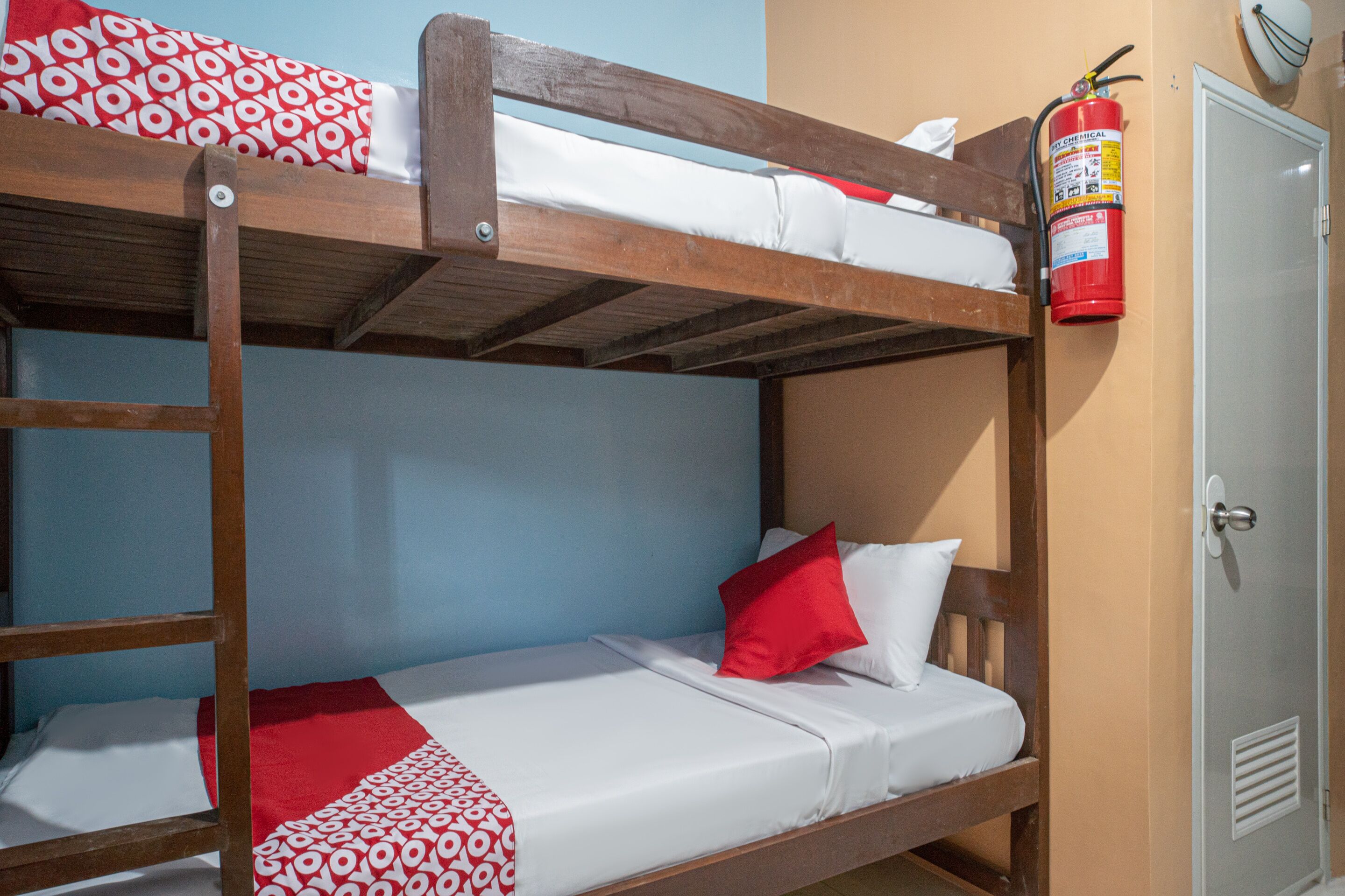 Queens Hometel by Oyo Rooms