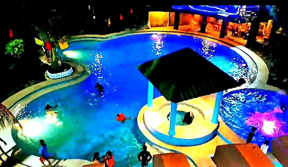 Jazkimronan Resort