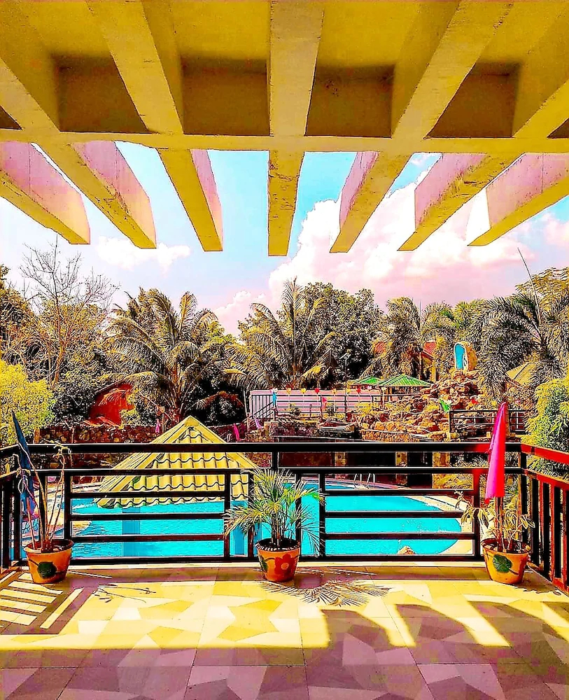 Jazkimronan Resort