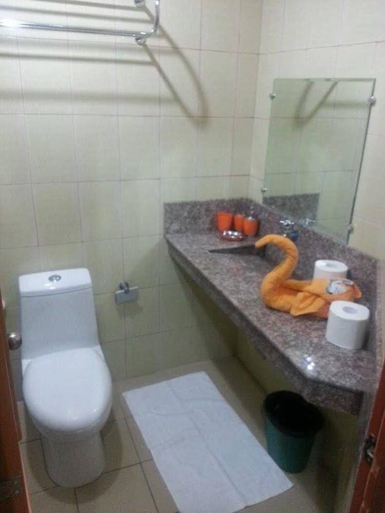Manora Apartments & Guest House