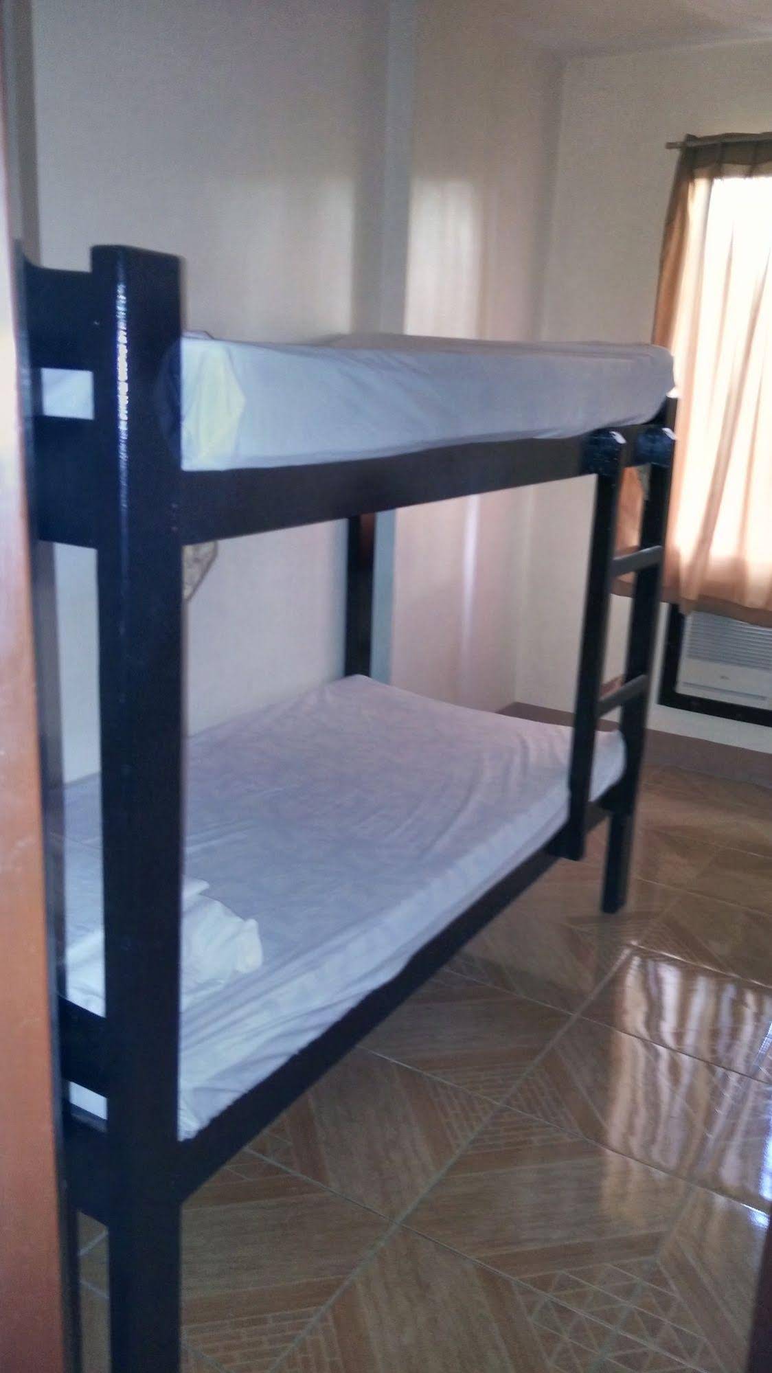 Manora Apartments & Guest House