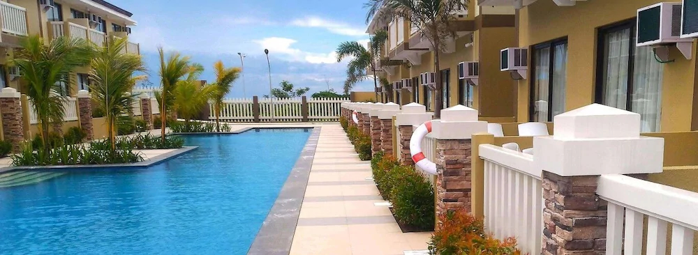 Aquamira Resort & Residence