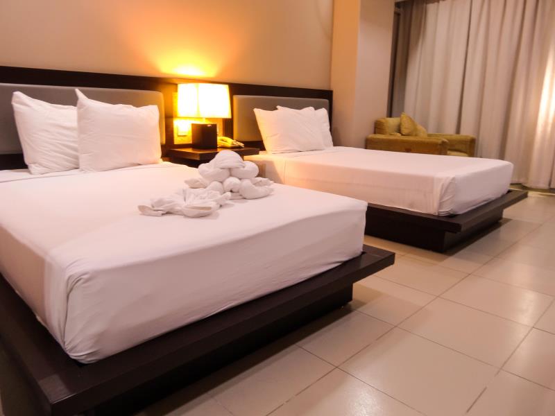 Tanza Oasis Hotel And Resort