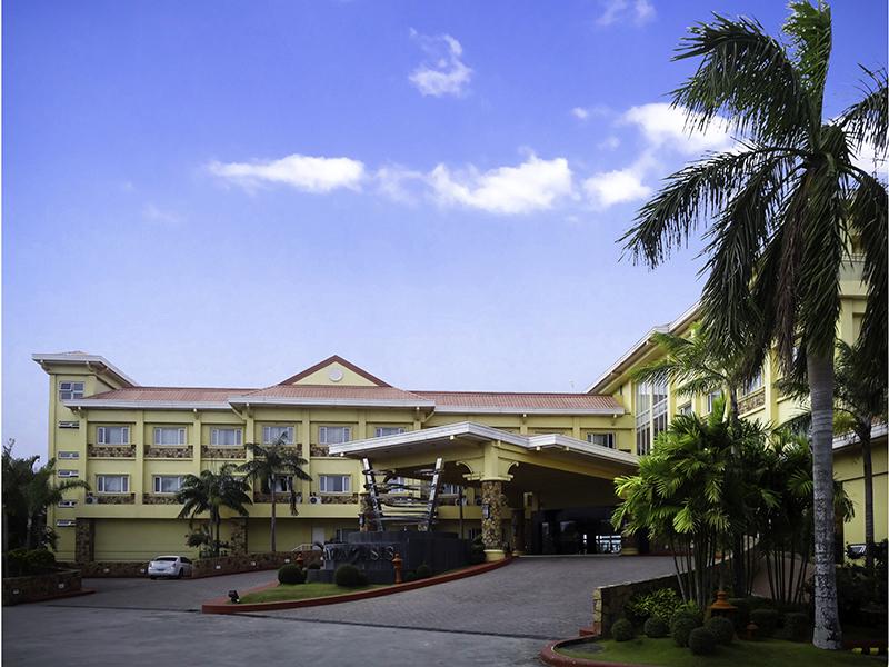 Tanza Oasis Hotel And Resort