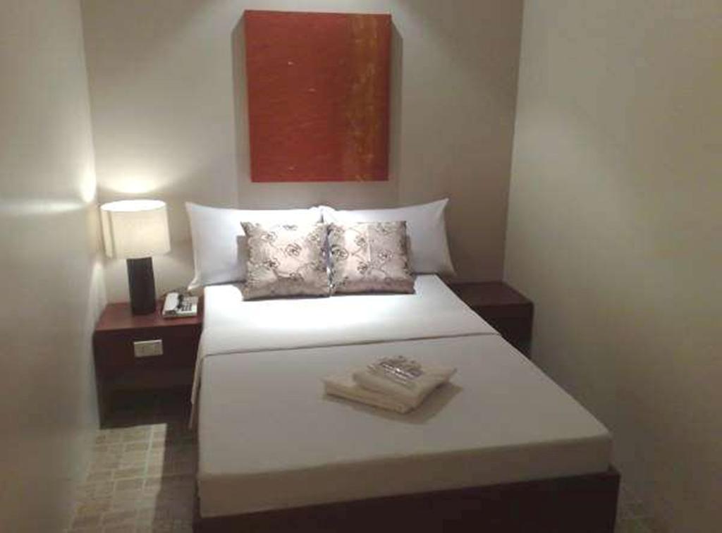 Gran Prix Express Inn Tarlac