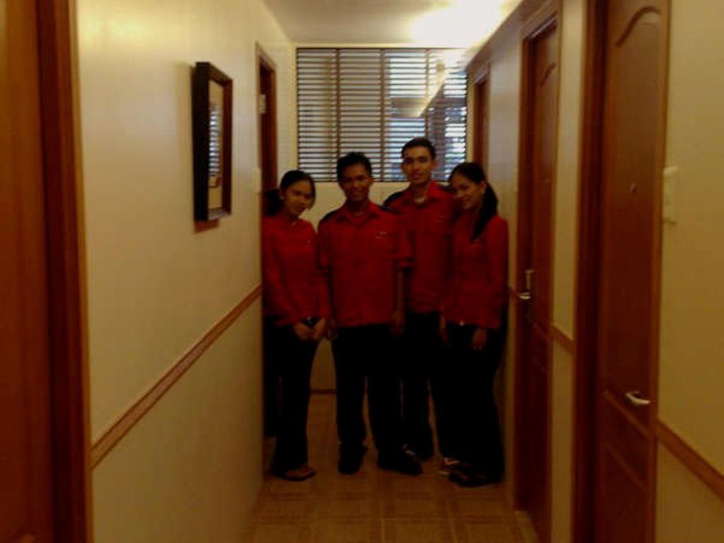 Gran Prix Express Inn Tarlac
