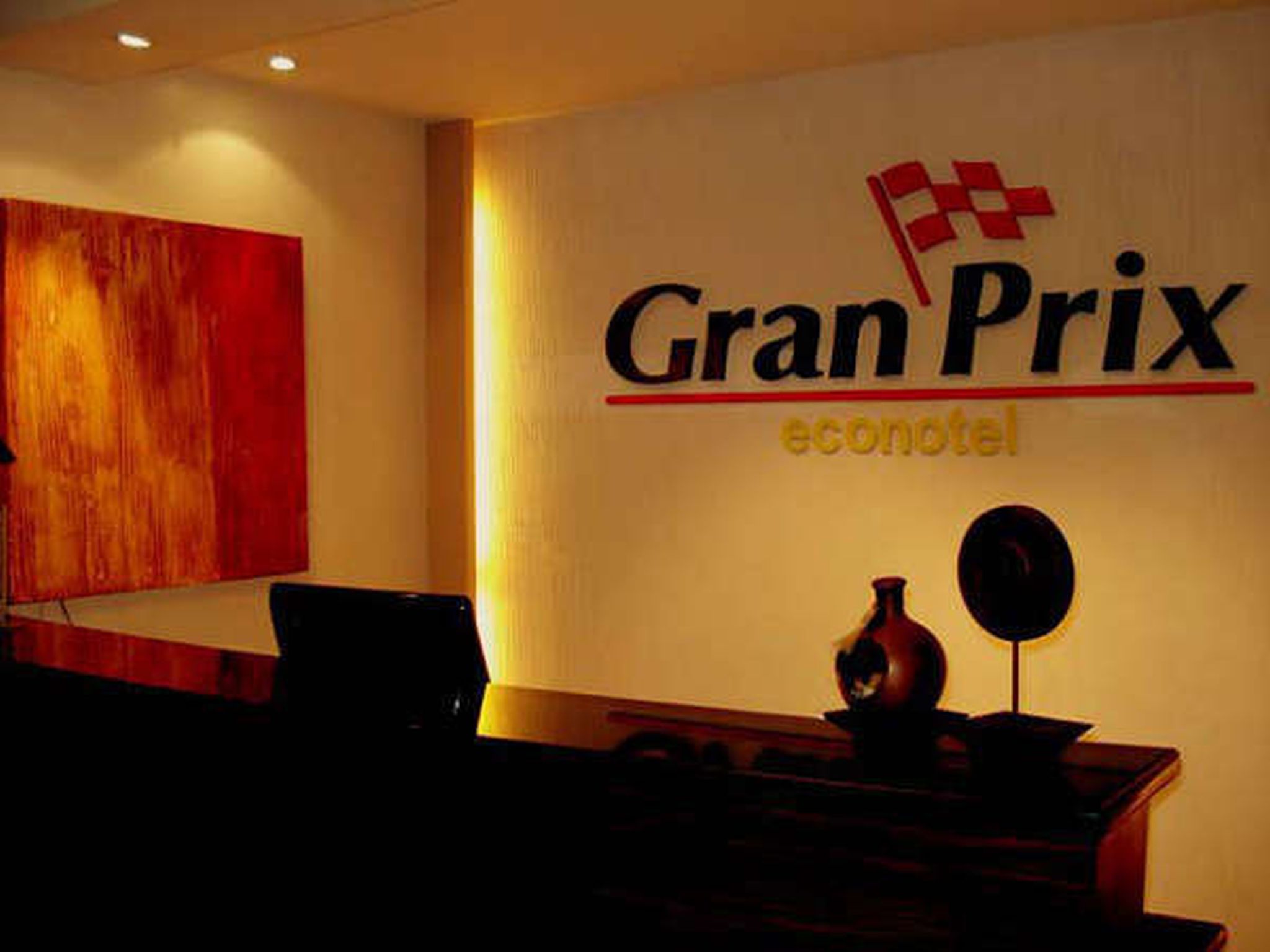 Gran Prix Express Inn Tarlac