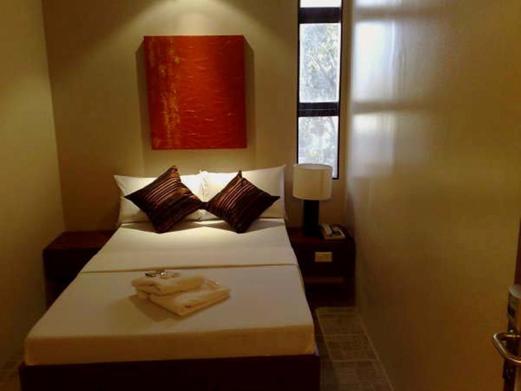 Gran Prix Express Inn Tarlac
