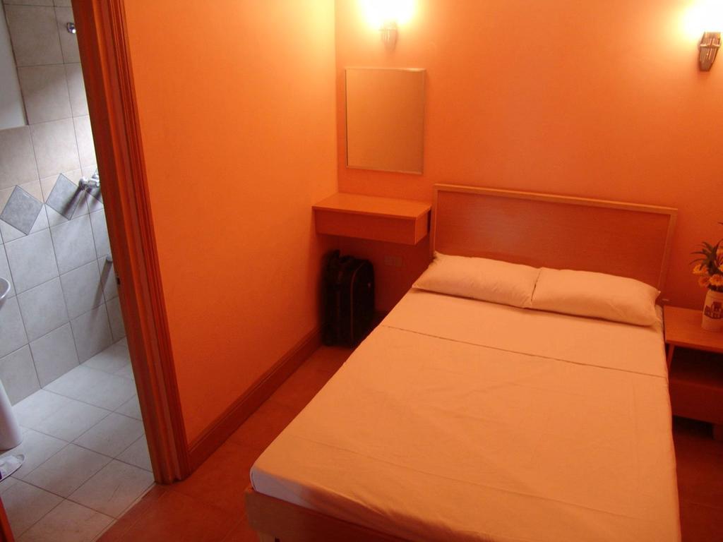 Gran Prix Express Inn Tarlac