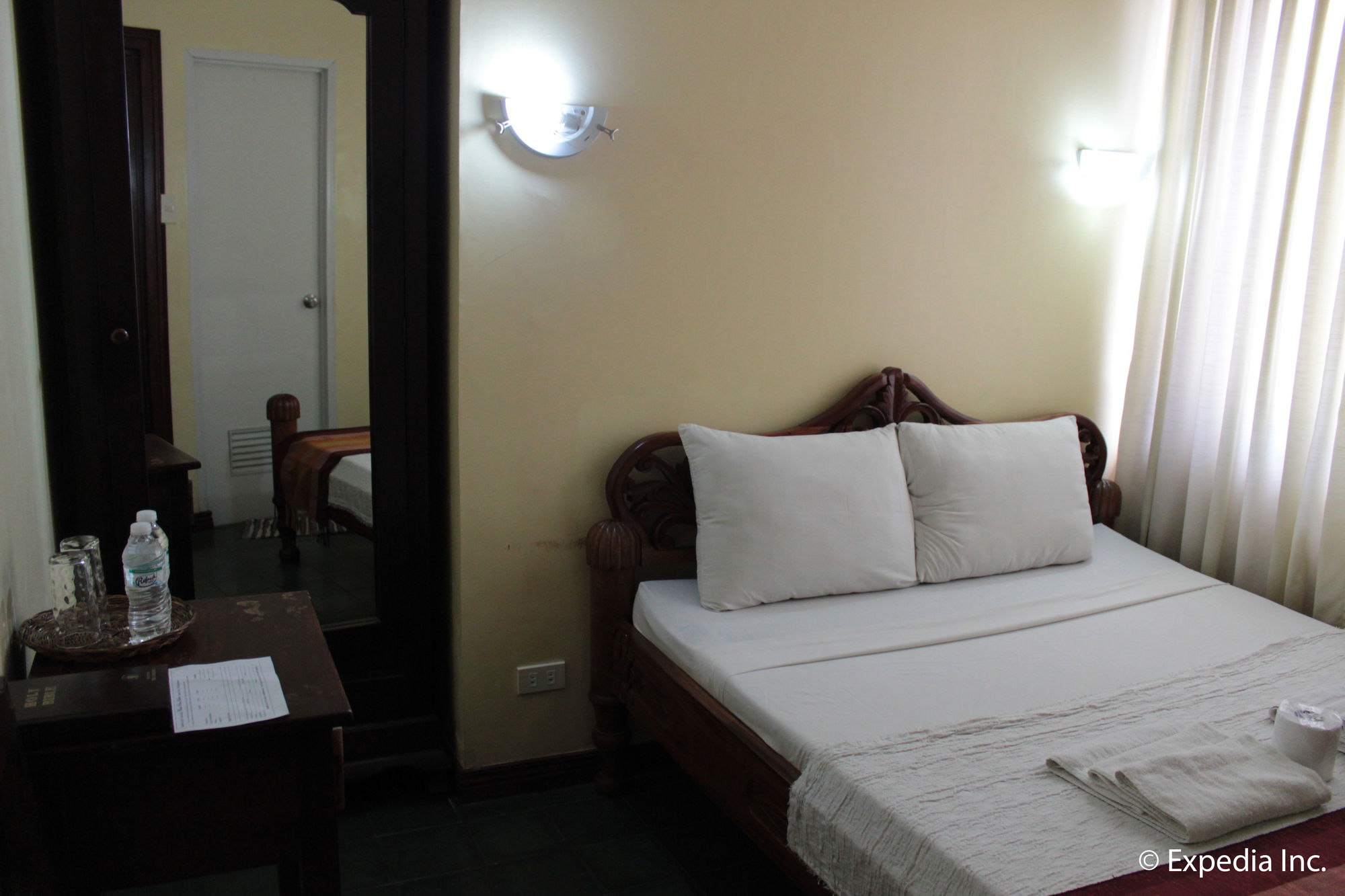Casa Rica Hotel