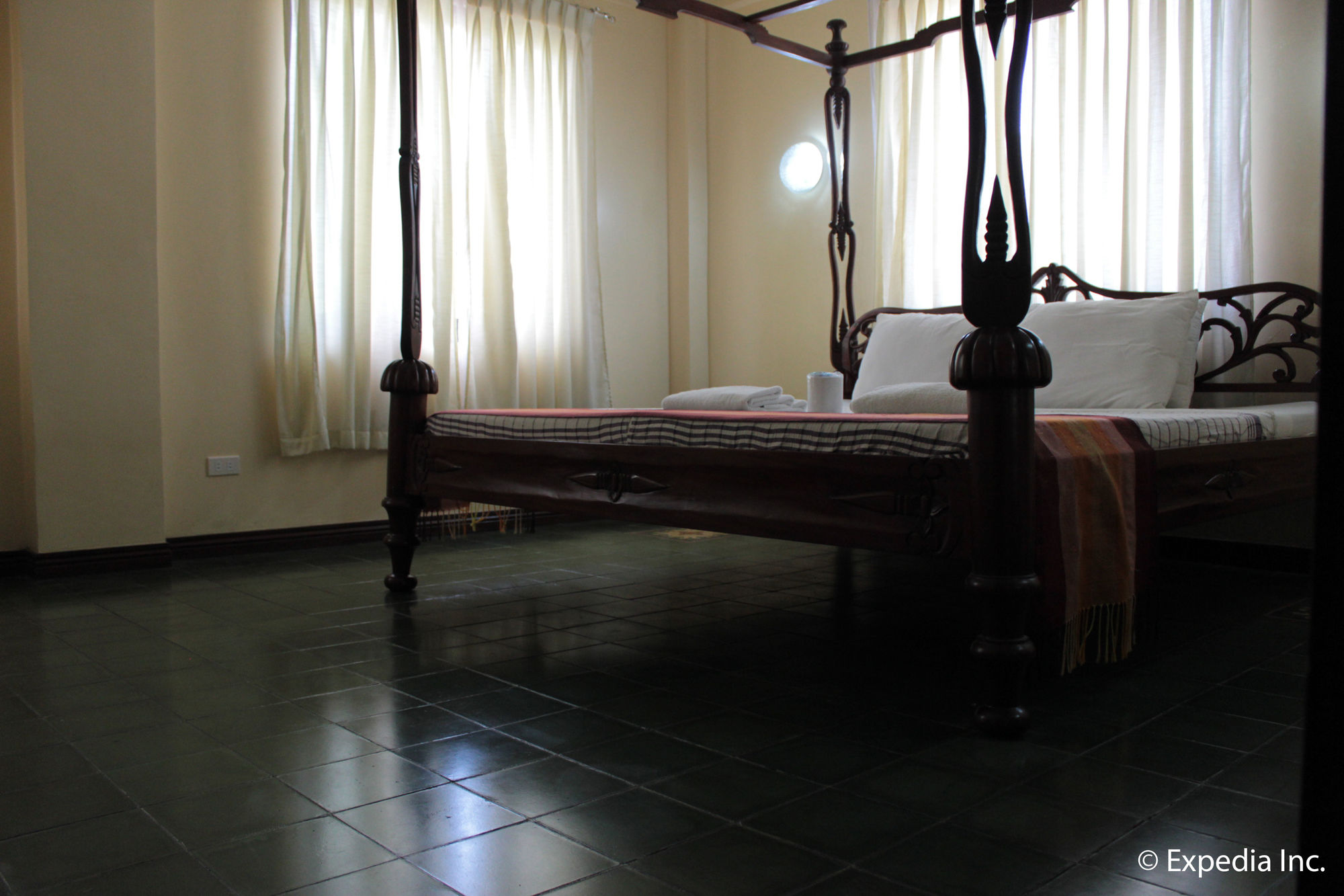 Casa Rica Hotel
