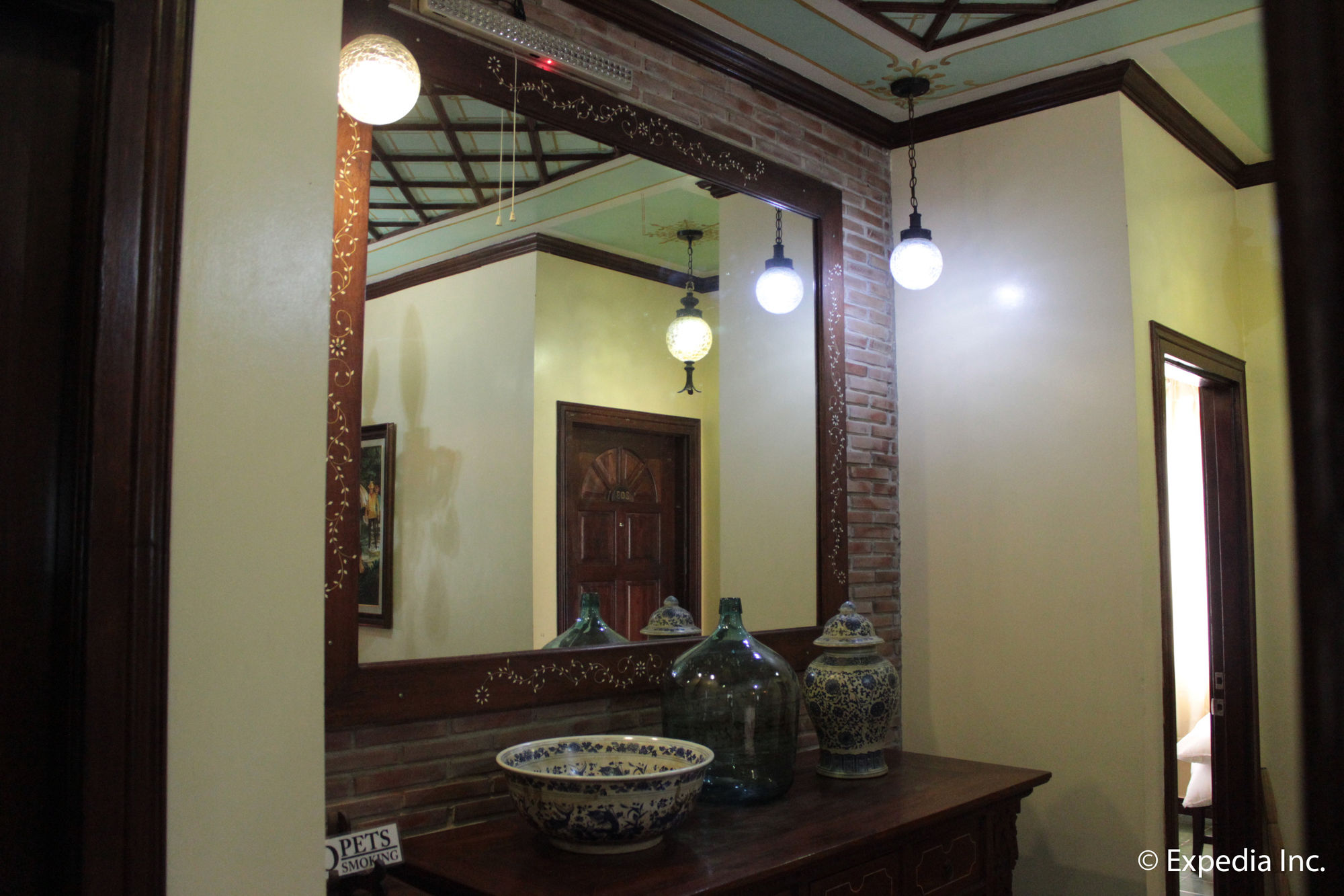 Casa Rica Hotel