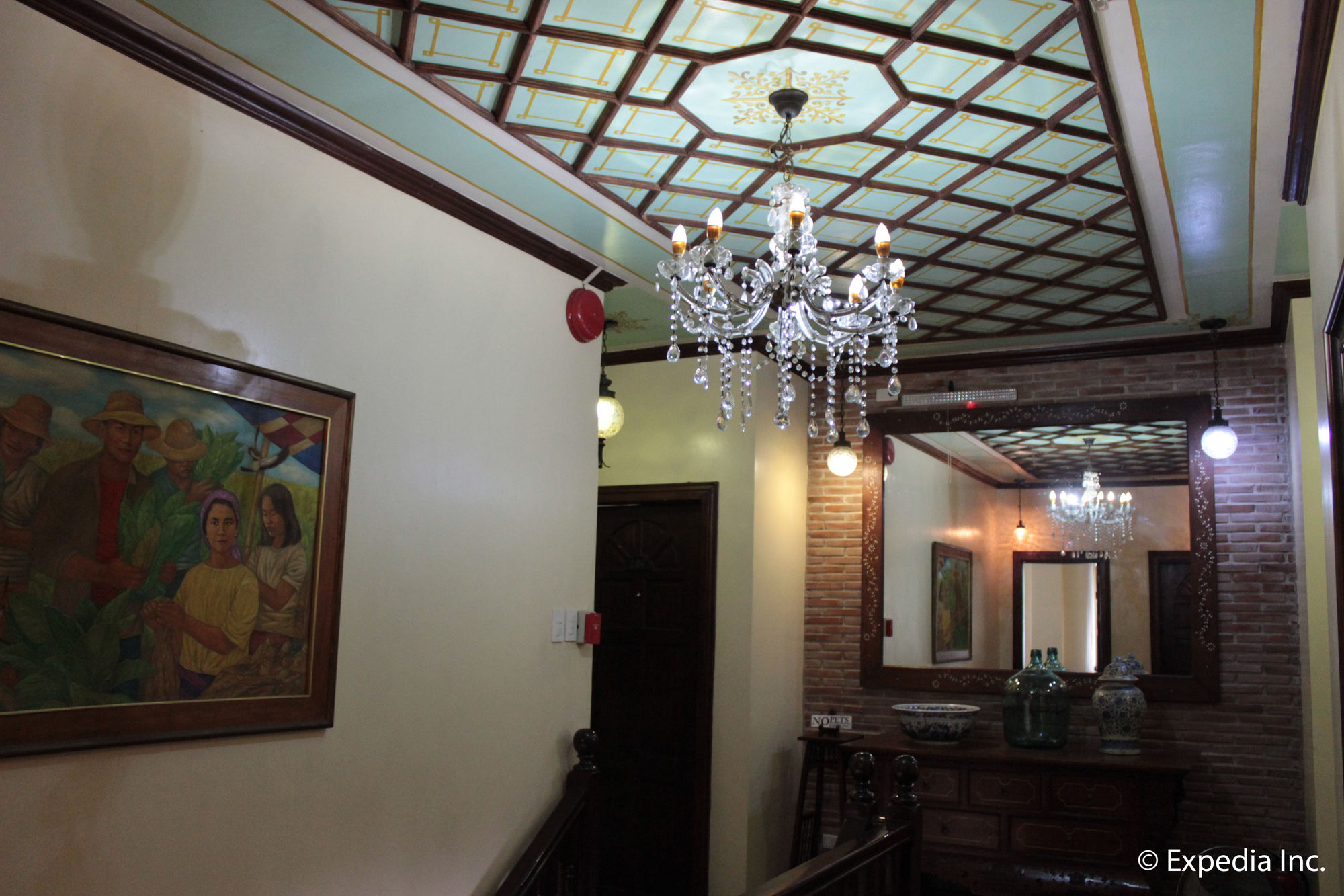 Casa Rica Hotel