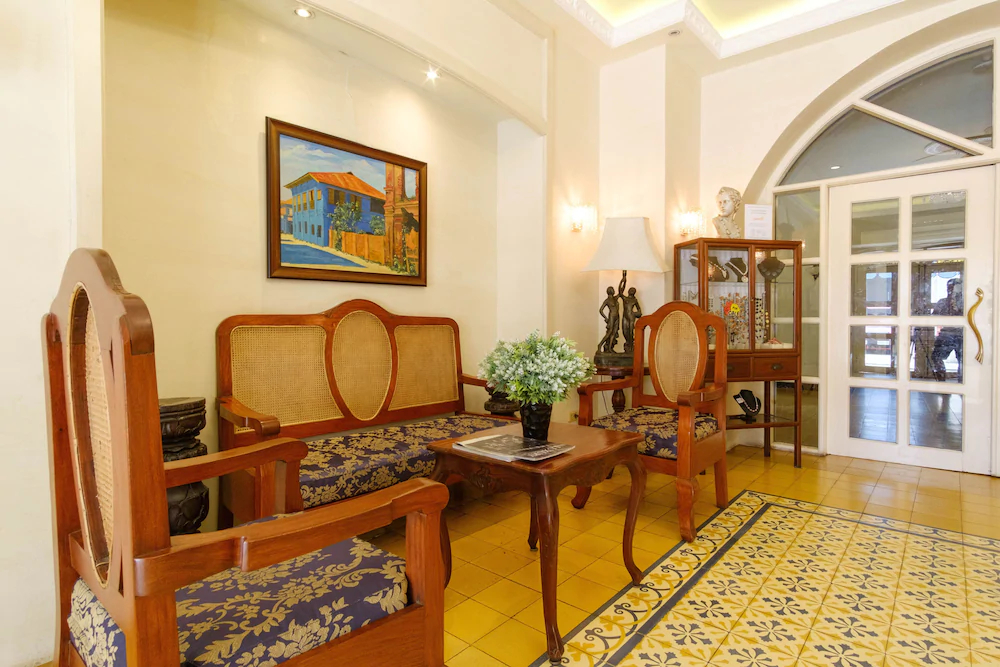 Gordion Hotel by RedDoorz