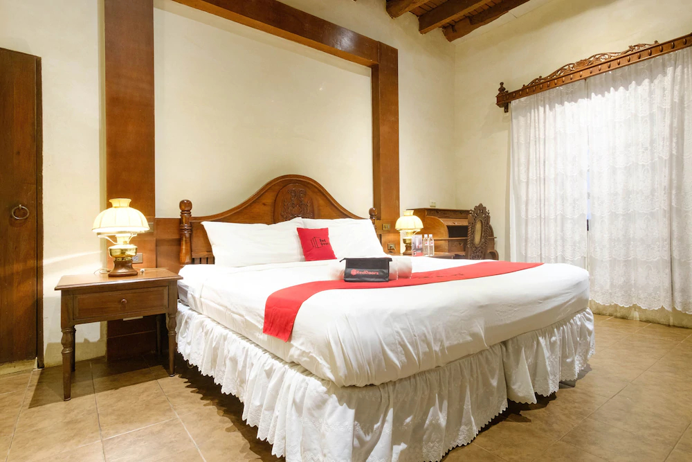 Gordion Hotel by RedDoorz