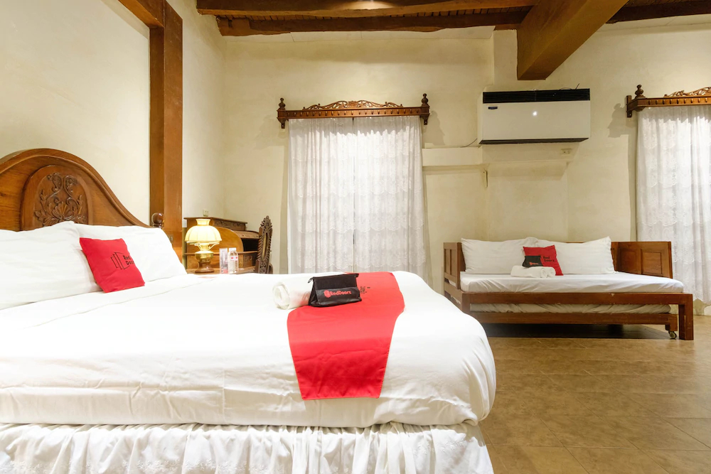 Gordion Hotel by RedDoorz