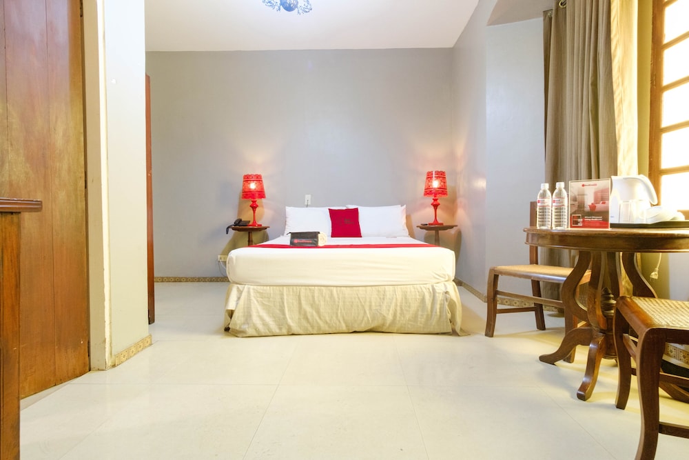 Gordion Hotel by RedDoorz