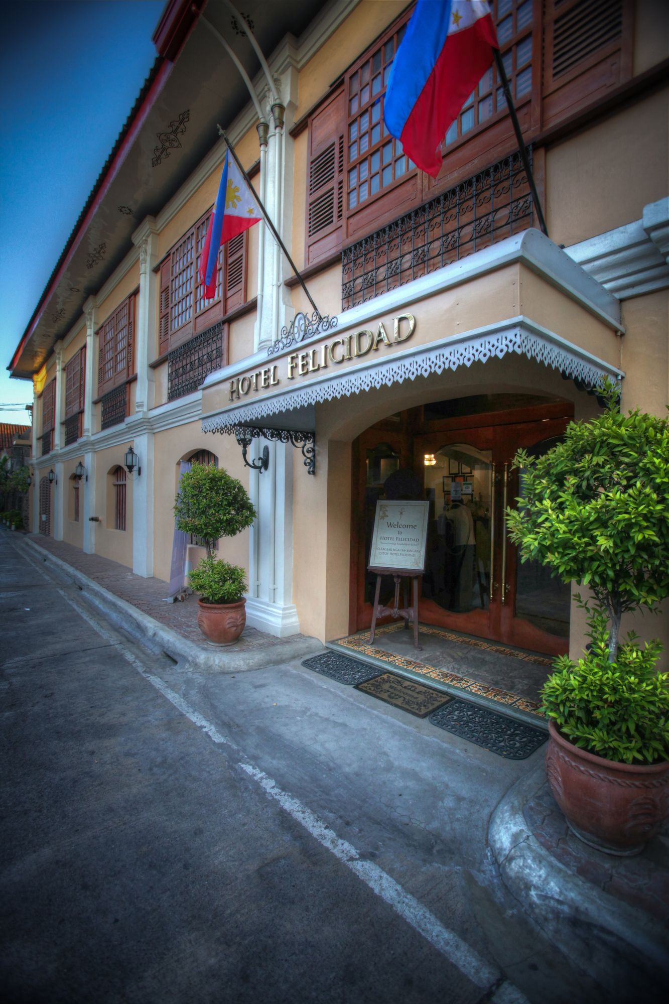 Hotel Felicidad