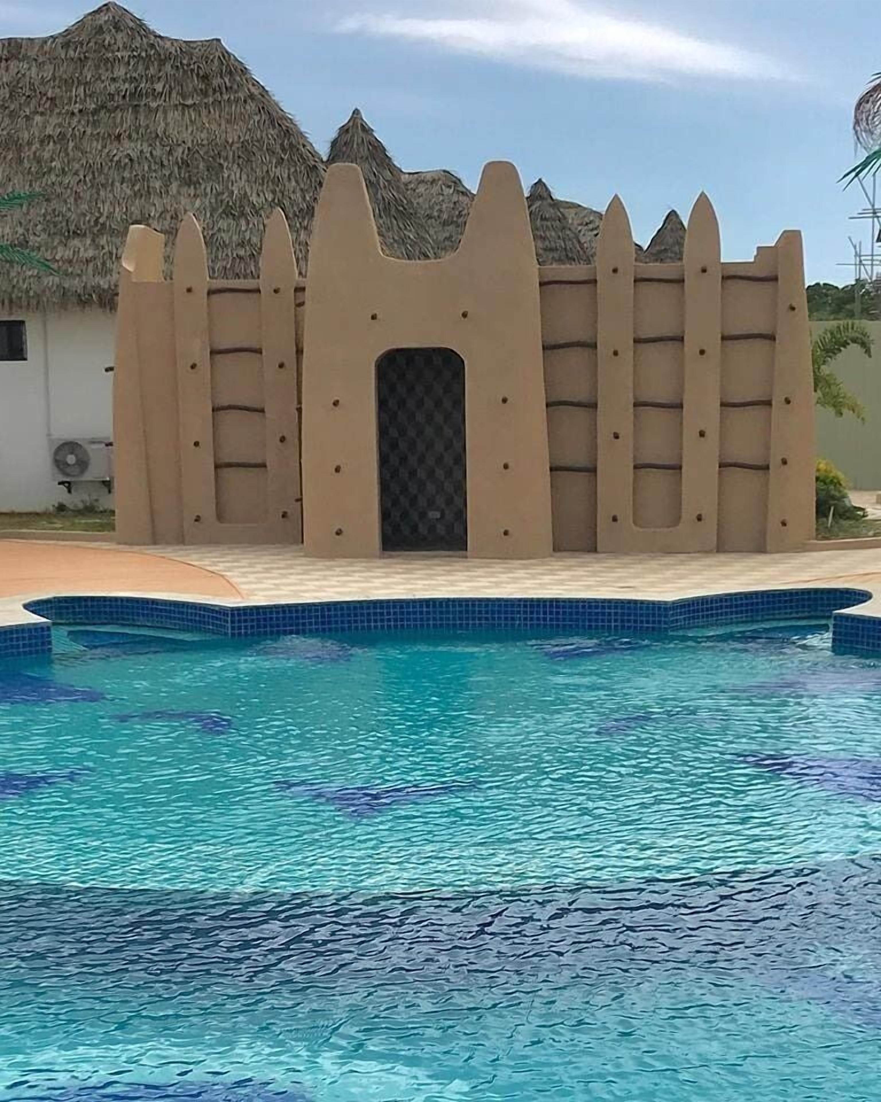 Safari Hotel And Villas