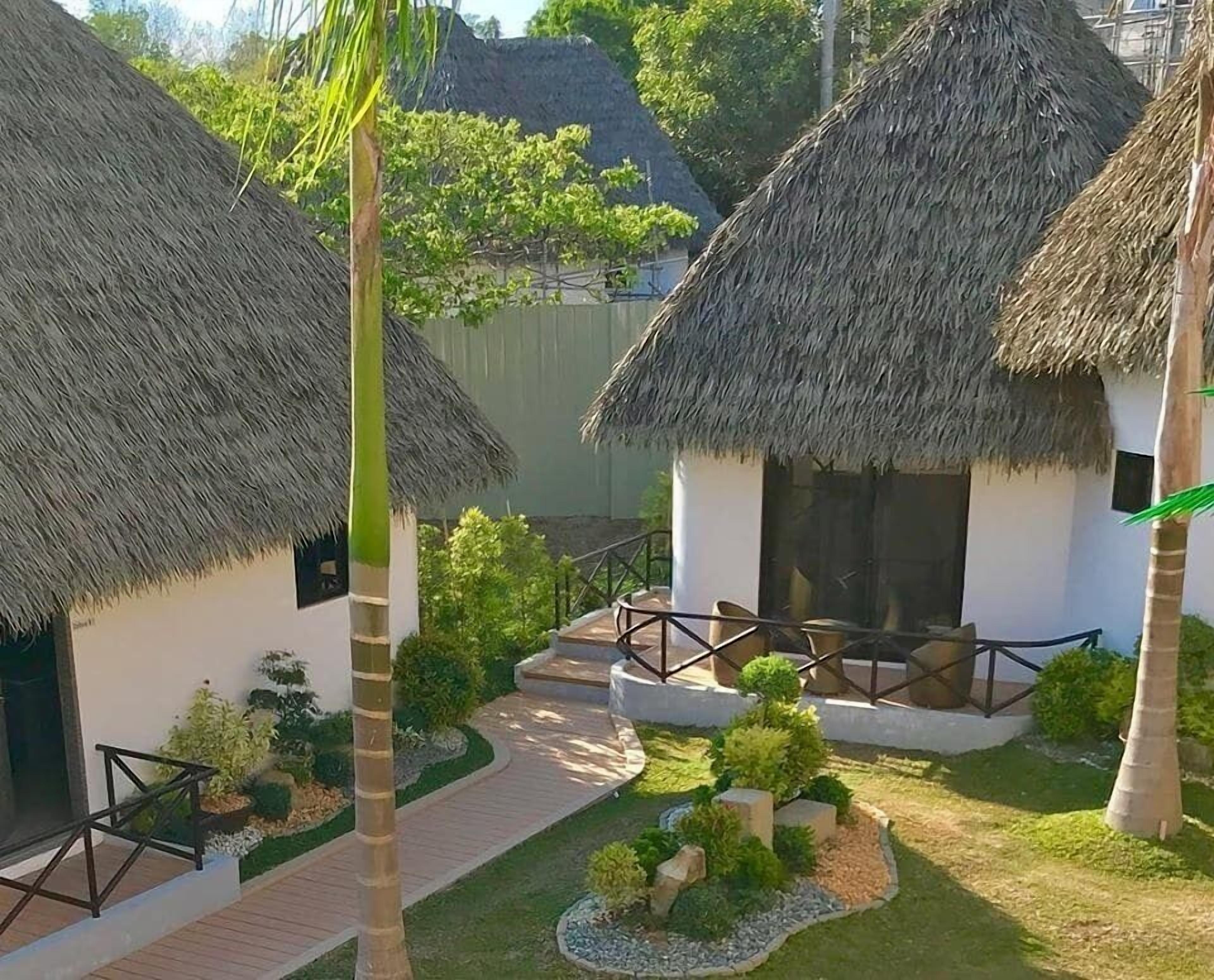 Safari Hotel And Villas