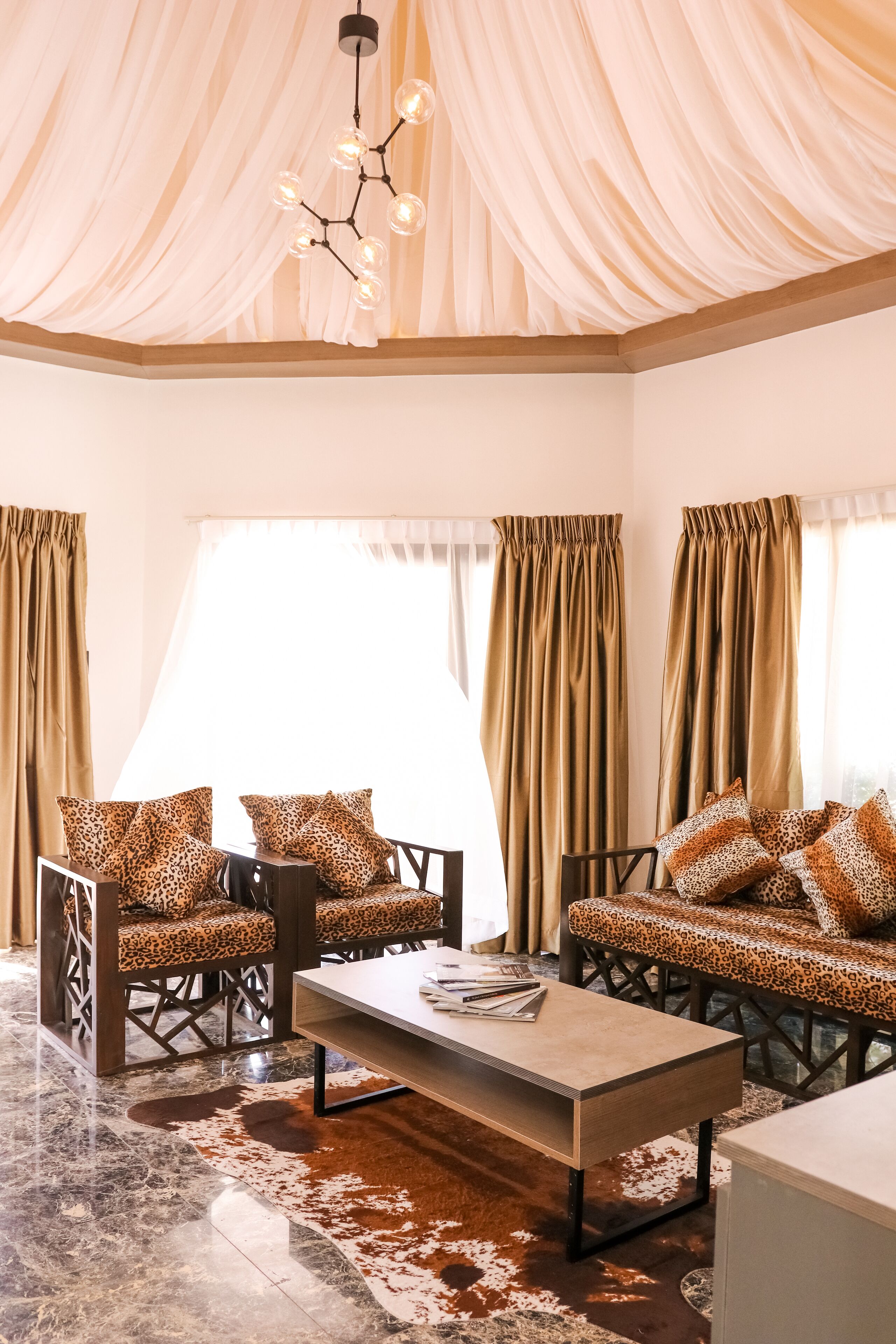 Safari Hotel And Villas
