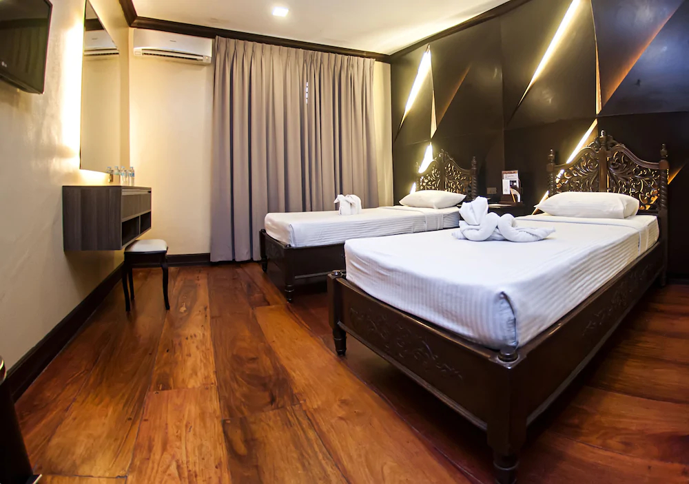 Vigan Plaza Hotel