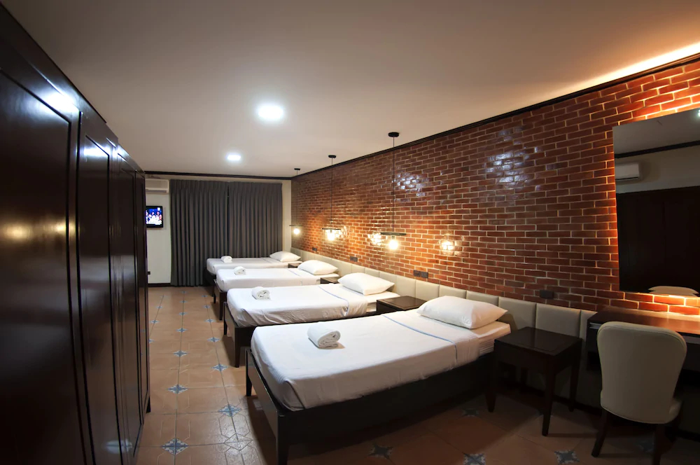 Vigan Plaza Hotel