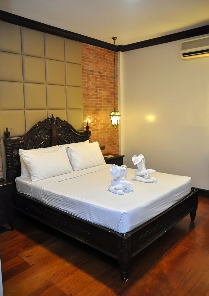 Vigan Plaza Hotel