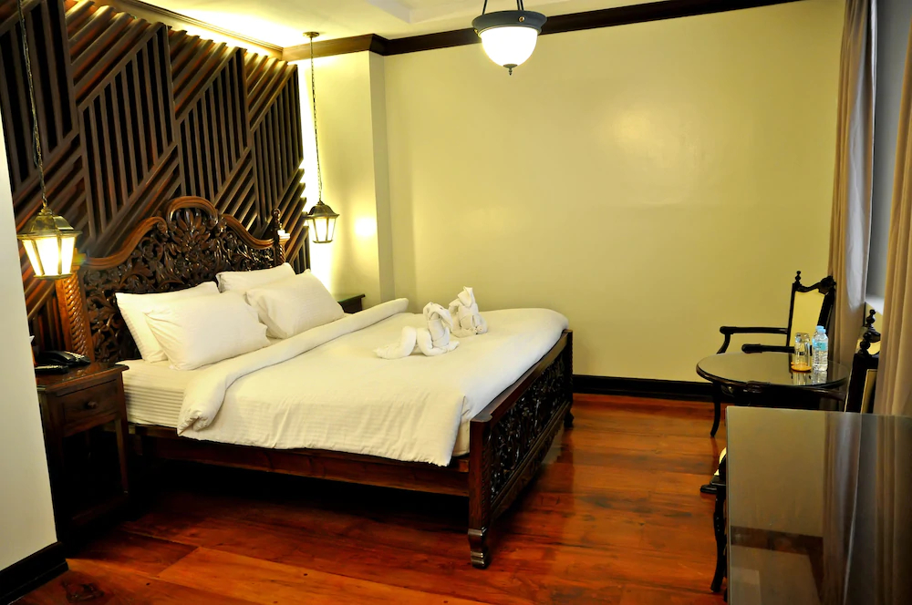 Vigan Plaza Hotel